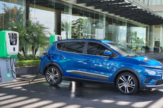 Xe điện lội nước sâu 1 mét trong 30 phút, chạy 300 km/lần sạc: Giá chưa tới 800 triệu