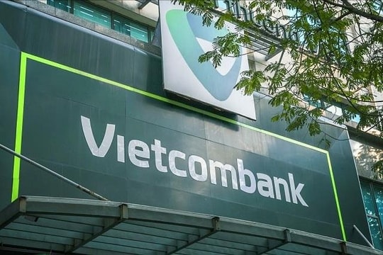 Vietcombank (VCB) làm điều chưa từng có, bỏ xa 2 trụ cột của Vingroup