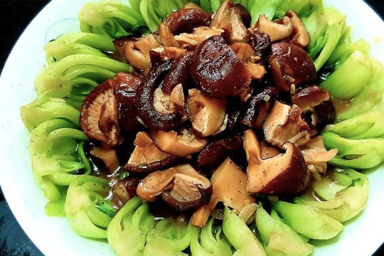 Rau cải giàu dinh dưỡng nhưng 5 nhóm người này ăn vào chỉ "rước bệnh"