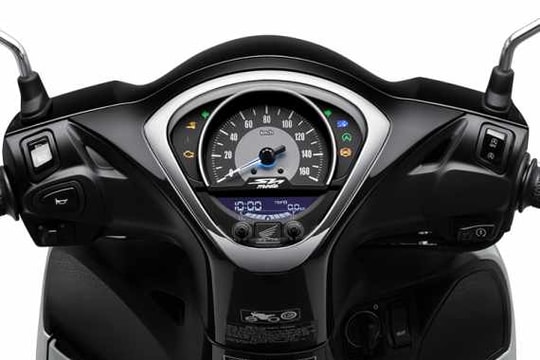 Trải nghiệm xe máy “Nữ hoàng tay ga tầm trung”: Vừa sang trọng vừa tiết kiệm, giá chưa từng hấp dẫn như thế