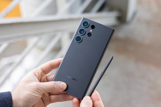 Galaxy S23 Ultra đầu tháng 9: Rẻ hơn iPhone 16 Pro Max một nửa nhưng tính năng vẫn đỉnh