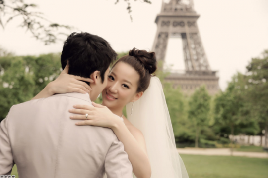 Đời thật như cổ tích: Cô gái nhỏ bước vào hào môn với đám cưới xa hoa 2,6 nghìn tỷ