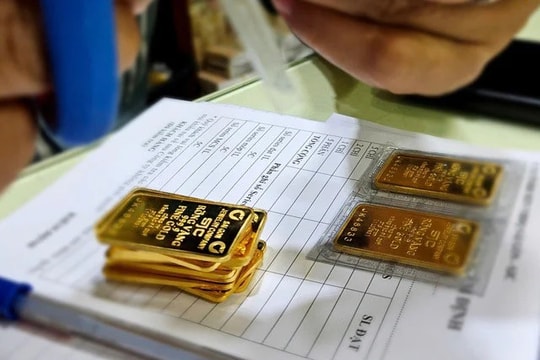 Giá vàng hôm nay 1/9: Thiết lập kỷ lục nhưng báo động về mức chênh