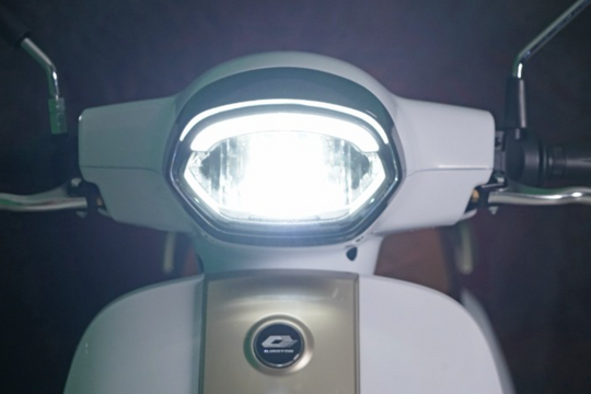 Bất ngờ xe điện phong cách chuẩn Âu: Chạy hơn 100 km/lần sạc, giá ngang xe xăng phổ thông