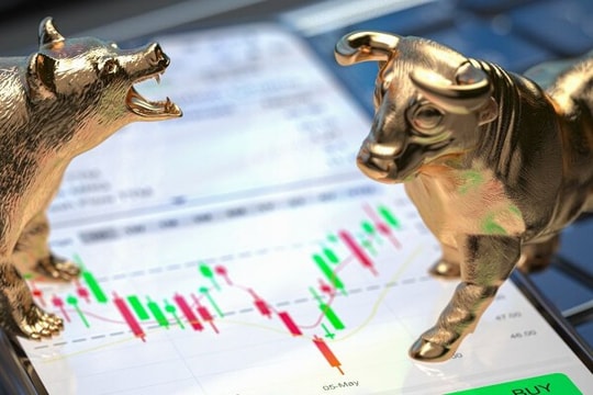 Chứng khoán khởi đầu tháng 9 rung lắc, "cổ đất" và thép nổi sóng