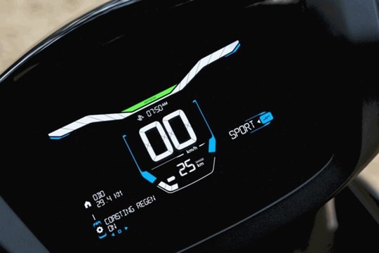 Bất ngờ mẫu xe điện chạy 150 km/lần sạc: Thiết kế cực sang, pin bền, giá bán hạ gục mọi xe xăng truyền thống