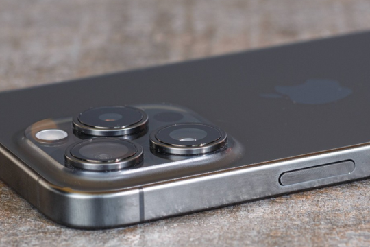 iPhone Pro khung titan giá chỉ từ 16 triệu: Trang bị xịn, hiệu năng đủ sức thách thức các phiên bản mới