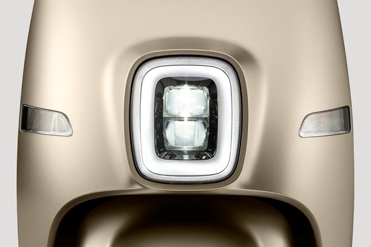 Bất ngờ với mẫu xe điện Yamaha vừa ra mắt thị trường: Chi phí pin 800 VNĐ/km, chạy cực êm 83 km