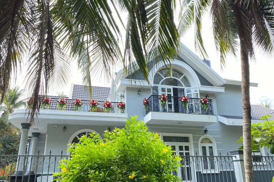 Nam diễn viên Việt điểm trai sở hữu 2 biệt thự, 3 nhà hàng và cuộc sống viên mãn tuổi 41