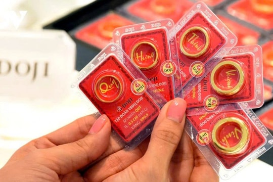 Vì sao giá vàng liên tục leo thang, chênh với thế giới tới 20 triệu đồng/lượng?