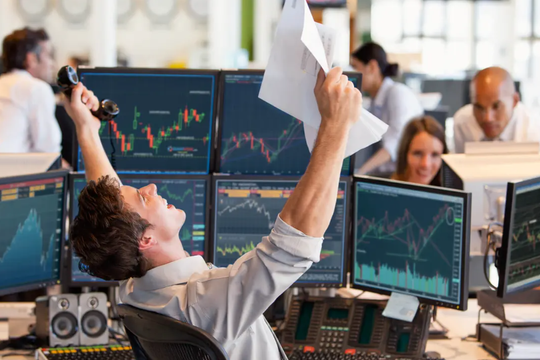 Không dừng ở 1.800, VN-Index hướng thẳng tới mốc 2.000 điểm?