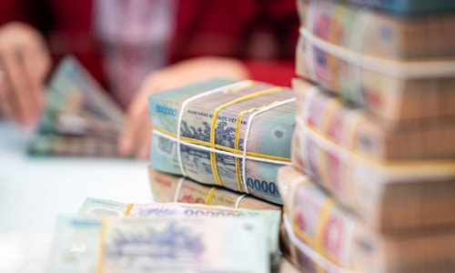 Lãi suất ngân hàng 8/9: Khách hàng gửi tiền tỷ nhận mốc 9,65%