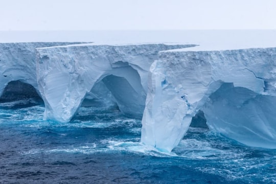 “Siêu tảng băng trôi” nặng 1.000 tỷ tấn vỡ vụn, mất danh hiệu lớn nhất thế giới