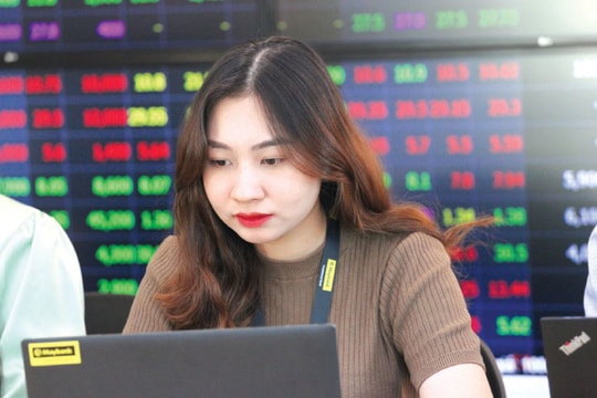 Nhóm bluechip dẫn dắt, chứng khoán bật tăng sau 2 phiên giảm mạnh