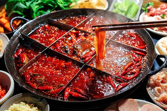 Thứ cay tê độc đáo giúp người Trung Quốc biến lẩu, mì và đậu phụ thành món ăn khiến bạn phải xuýt xoa