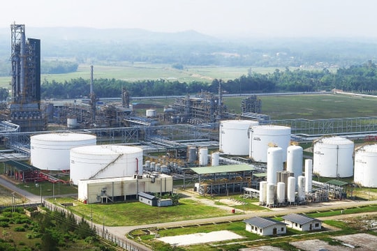 Lọc hóa Dầu Bình Sơn (BSR) tính nước cờ dài sau thương vụ thoái vốn của PVN