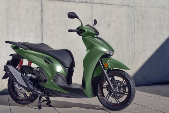 Honda SH giảm hơn 22 triệu so với giá niêm yết: Cơ hội sở hữu xe xăng cao cấp "cực dễ"