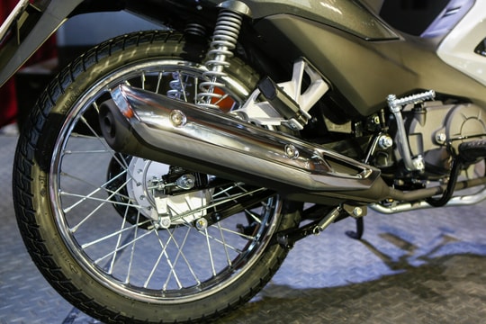 Bất ngờ với mẫu xe xăng giá rẻ: Bản Retro đẹp "hút hồn" giới trẻ, giá chỉ từ 17 triệu