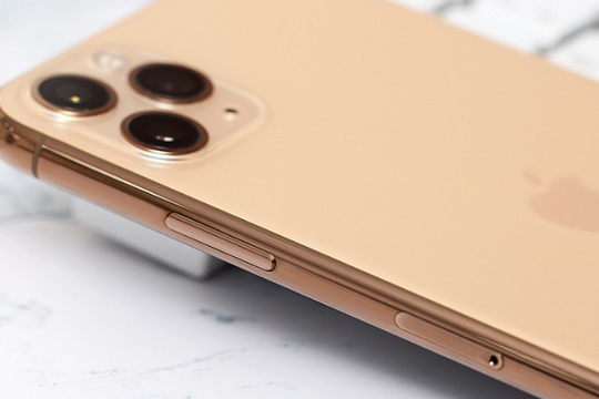 iPhone từng "làm mưa làm gió" giá chỉ từ 6 triệu: Camera xịn, màn OLED, hiệu năng vẫn mượt trong vài năm tới