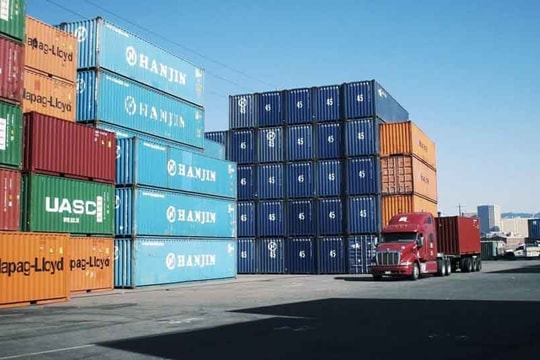 Kỳ vọng Fed hạ lãi suất, doanh nghiệp nhập khẩu trong nước vẫn lo áp lực tỷ giá