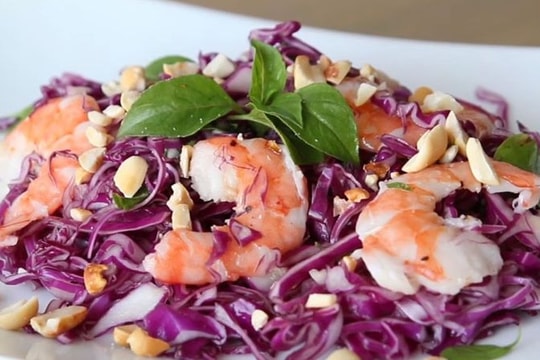 Loại rau tím bình dân bỗng thành bí quyết làm đẹp tự nhiên, tiết kiệm mà hiệu quả