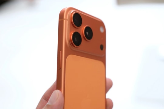 iPhone 17 lập kỷ lục đặt hàng tại Việt Nam: Hơn 100.000 đơn trong ngày đầu