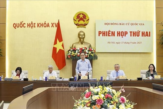 Chủ tịch Quốc hội Trần Thanh Mẫn chủ trì Phiên họp thứ hai Hội đồng Bầu cử quốc gia