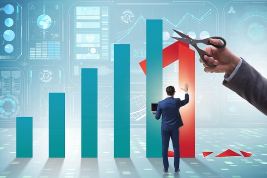 Dòng tiền xoay vòng giữa ngân hàng và cổ phiếu vừa nhỏ, VN-Index quay đầu