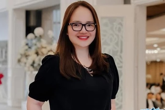 Cuộc sống giàu sang của "bà hoàng dược phẩm" Hoàng Hường: Nhà 50 tỷ, 4 biệt thự Đà Nẵng, tiền rải khắp nhà