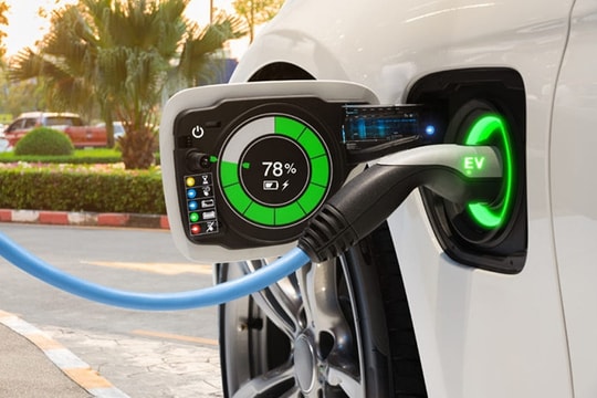 Công nghệ pin mới của Hàn Quốc: 12 phút sạc, xe điện chạy tới 800 km