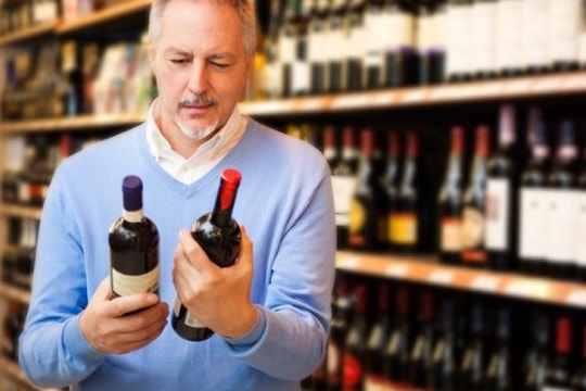 Doanh nghiệp chuyển hướng sang bán rượu, cổ phiếu tăng trần liên tiếp 8 phiên