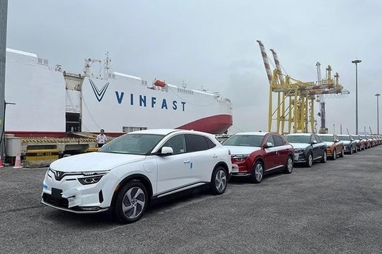 VinFast tiếp tục đẩy mạnh các gói hỗ trợ cho khách hàng mua xe điện