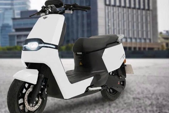 Bất ngờ khi trải nghiệm mẫu xe điện phong thái thể thao như "SH mini": Chạy 100 km, động cơ 2.500W, giá chưa tới 32 triệu