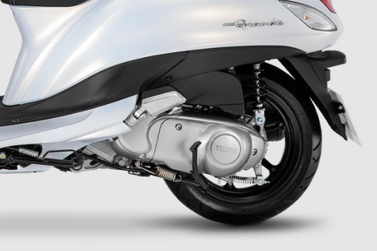 Mẫu xe xăng lai điện của Nhật đầu tiên tại Việt Nam: Có ABS, màn TFT, giá chỉ từ 46 triệu