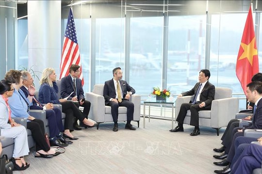 Chủ tịch nước Lương Cường bắt đầu các hoạt động song phương tại Hoa Kỳ