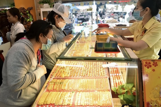 Dự báo giá vàng ngày mai 24/9: Nhu cầu trú ẩn giữ vàng ở vùng cao kỷ lục