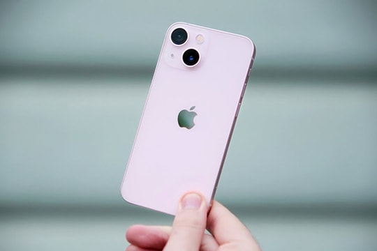 Fan iPhone tiết kiệm không thể bỏ qua mẫu máy này: Nhỏ, gọn, giá chưa tới 7 triệu