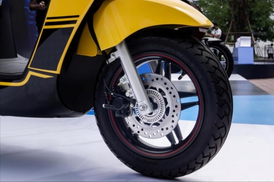 Trải nghiệm mẫu xe điện Việt mạnh ngang xe ga 125cc: Side Motor 5.200W, chạy 160 km, pin bền hơn 8 năm