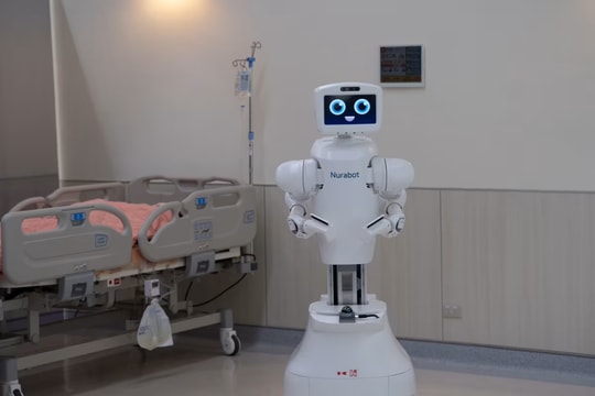 Robot y tá AI ra đời giữa 'cơn khát' nhân lực y tế toàn cầu