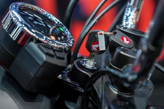 Chiếc xe xăng Honda chuẩn bị cập bến đại lý: Thiết kế hoài cổ, có phanh ABS, giá chát nhưng chất ngất