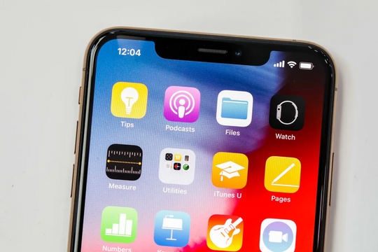 Chiếc iPhone 7 năm tuổi vẫn chạy iOS 18 cực mượt: Giá rẻ, pin đủ dùng, camera zoom cực xịn