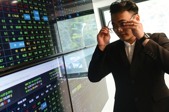 Kịch bản chứng khoán phiên chiều 25/9: Thử thách vùng 1.660 điểm