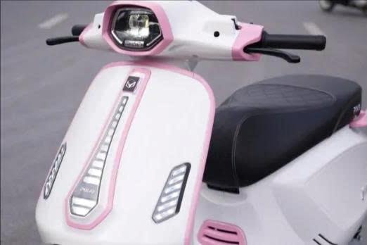 Khám phá chiếc xe điện “Vespa giá rẻ”: Ngoại hình châu Âu, chạy 95 km/lần sạc, giá chưa đến 18 triệu