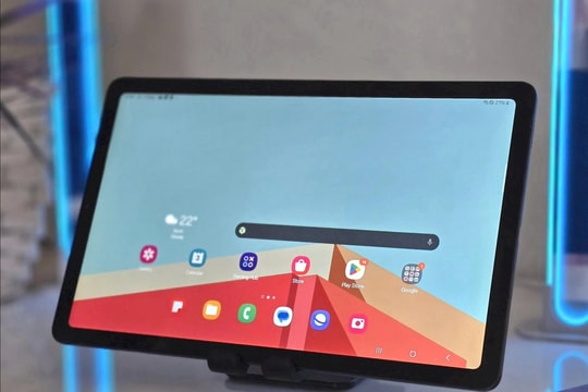 Máy tính bảng hơn 7 triệu nhưng sang như flagship, lại kèm bút S Pen tiện dụng