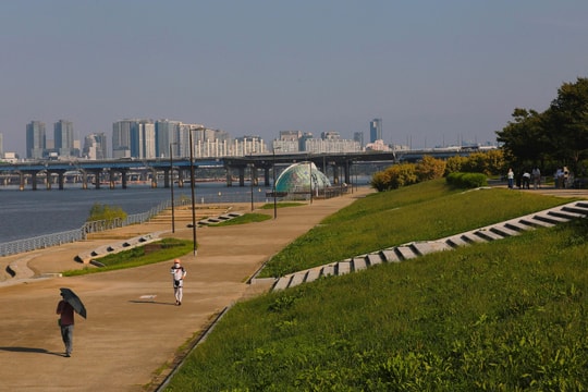 Hé lộ ý tưởng đại dự án 300.000 tỷ trên sông Hồng sau chuyến công tác Hàn Quốc của Chủ tịch Đèo Cả