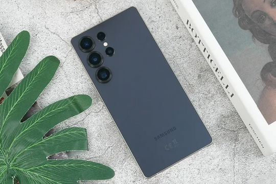 Chiếc flagship cao cấp giảm hơn 10 triệu: Camera 200MP, zoom xa rõ nét, hiệu năng mạnh chẳng kém iPhone 17 Pro Max