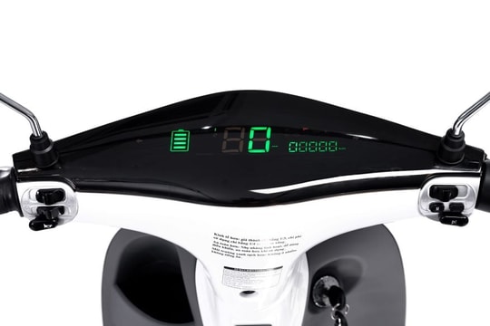 Xe điện siêu tiết kiệm cho học sinh: Pin Graphene đi 70 km, cốp rộng 18L, giá chỉ hơn 15 triệu đồng