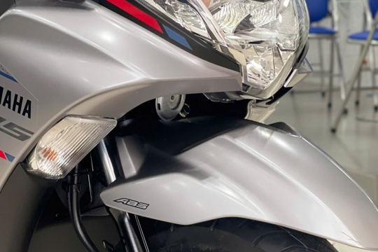 Ra mắt mẫu xe máy "một chín một mười" với Air Blade: Có ABS, cốp 25 lít, giá chỉ 34,5 triệu đồng