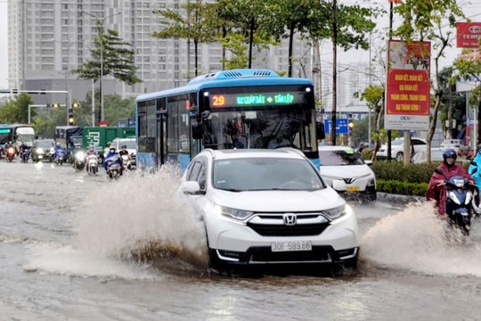 Sau những ngày ngập lụt ở Hà Nội, ngành bảo hiểm sẽ ra sao?