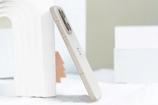 Mẫu điện thoại không thua kém gì iPhone: Pin 7.800 mAh, sạc nhanh 120W, trang bị chip Snapdragon 8